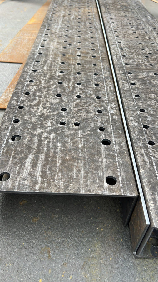 Лазерная резка Ст3 4мм